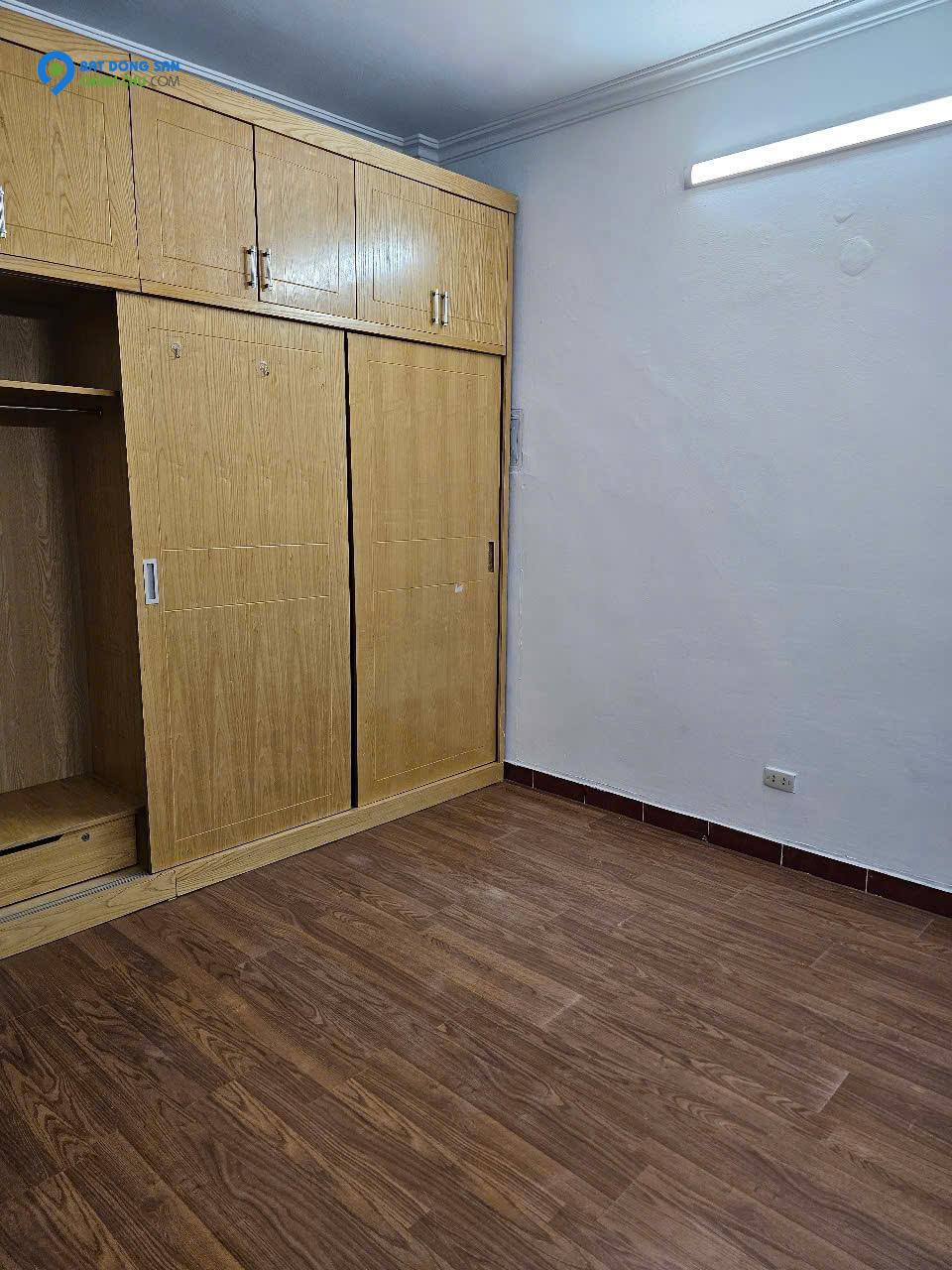 Cho thuê nhà ngõ 784 Bạch Đằng, Hai Bà Trưng lh 0989326141