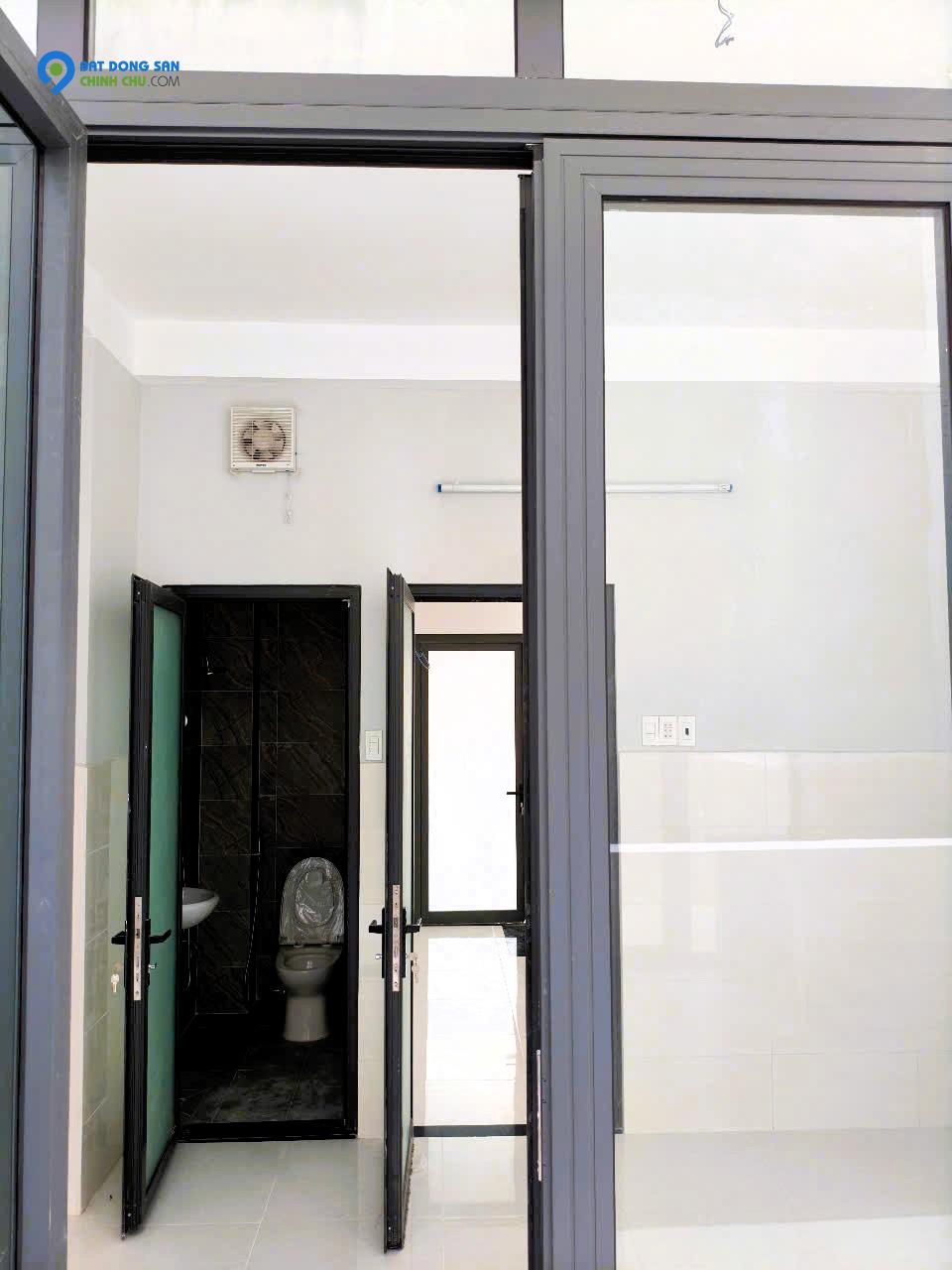 Cho thuê nhà nguyên căn đường 18, Hiệp Bình Chánh 136m2 tiện kinh doanh