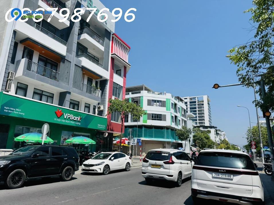 Cho thuê toà nhà góc 2 mặt tiền Thích Quảng Đức – vị trí kinh doanh đắc địa
