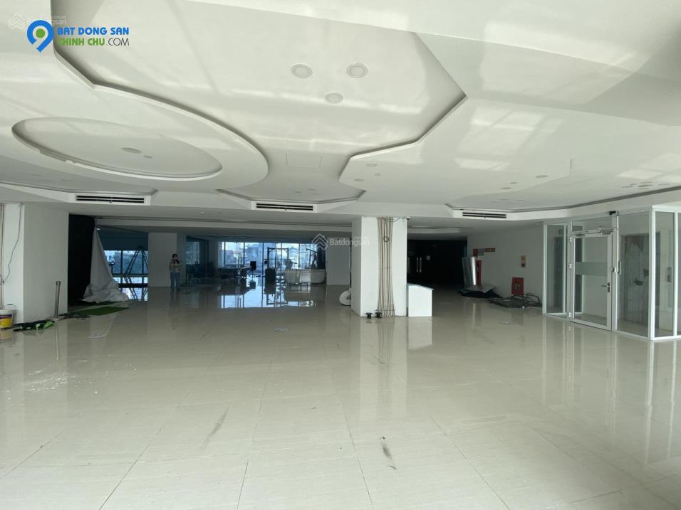 Cho thuê văn phòng 1000m2 (có thể chia nhỏ) - Star City 81 Lê Văn Lương