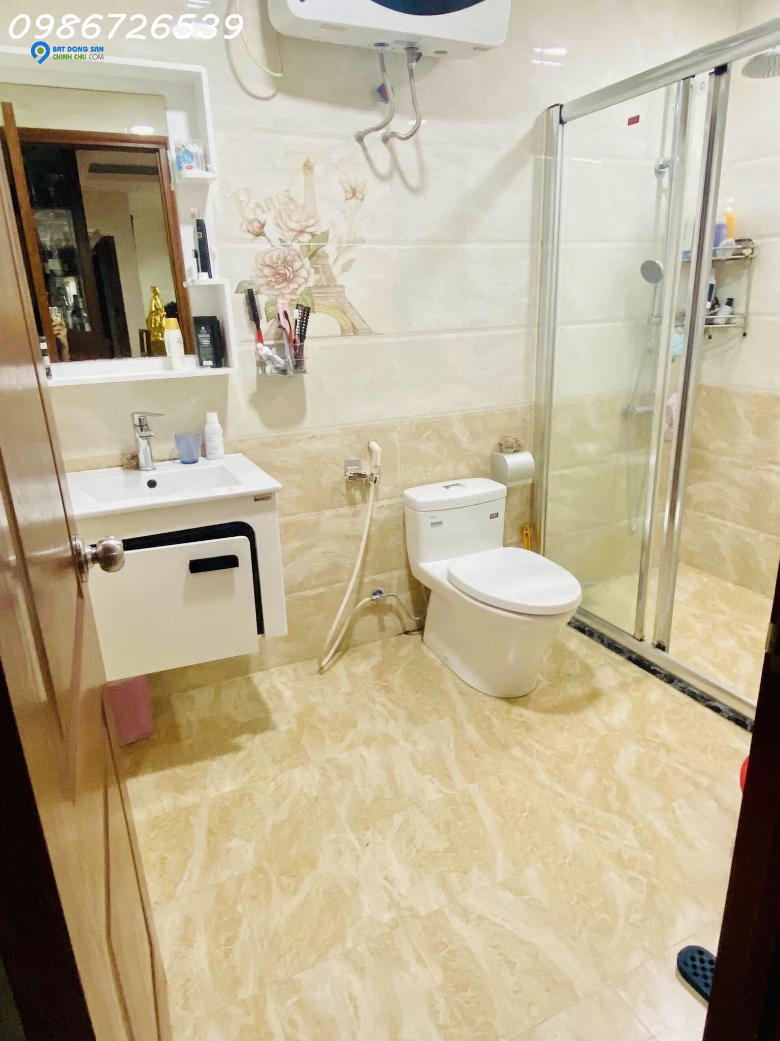 Đã mua nhà mới chủ nhà gửi bán căn 3 ngủ 102m tòa Vinaconex 2 Kim Văn Kim lũ giá chỉ nhỉnh 6.2 tỷ - LH 0986726539
