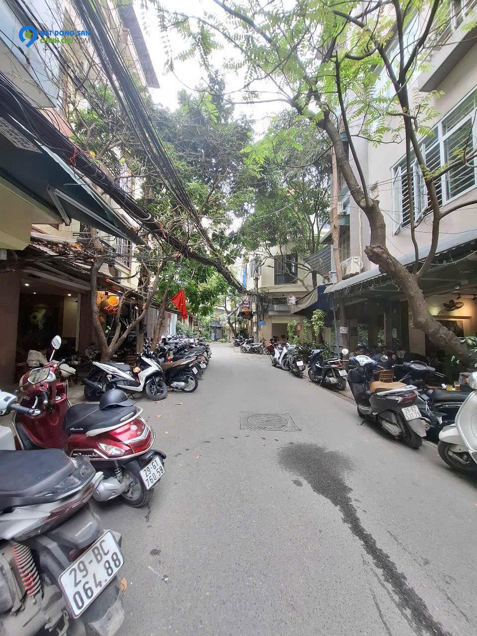 HIẾM! NHÀ 30M² NGÕ 84 TRẦN QUANG DIỆU – SÁT HỒ HOÀNG CẦU – TÀI CHÍNH DƯỚI 6 TỶ!