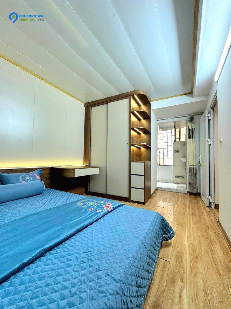 HIẾM! NHÀ 30M² NGÕ 84 TRẦN QUANG DIỆU – SÁT HỒ HOÀNG CẦU – TÀI CHÍNH DƯỚI 6 TỶ!