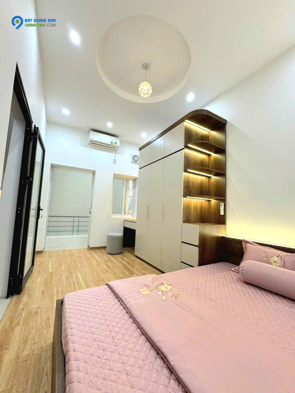 HIẾM! NHÀ 30M² NGÕ 84 TRẦN QUANG DIỆU – SÁT HỒ HOÀNG CẦU – TÀI CHÍNH DƯỚI 6 TỶ!