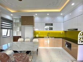 HIẾM!! Nhà Mặt Phố Trần Nhân Tông, Vị Trí Đẹp, Vỉa Hè Rộng, KD Đỉnh, 70m2, 4Tầng,Gía 37 Tỷ