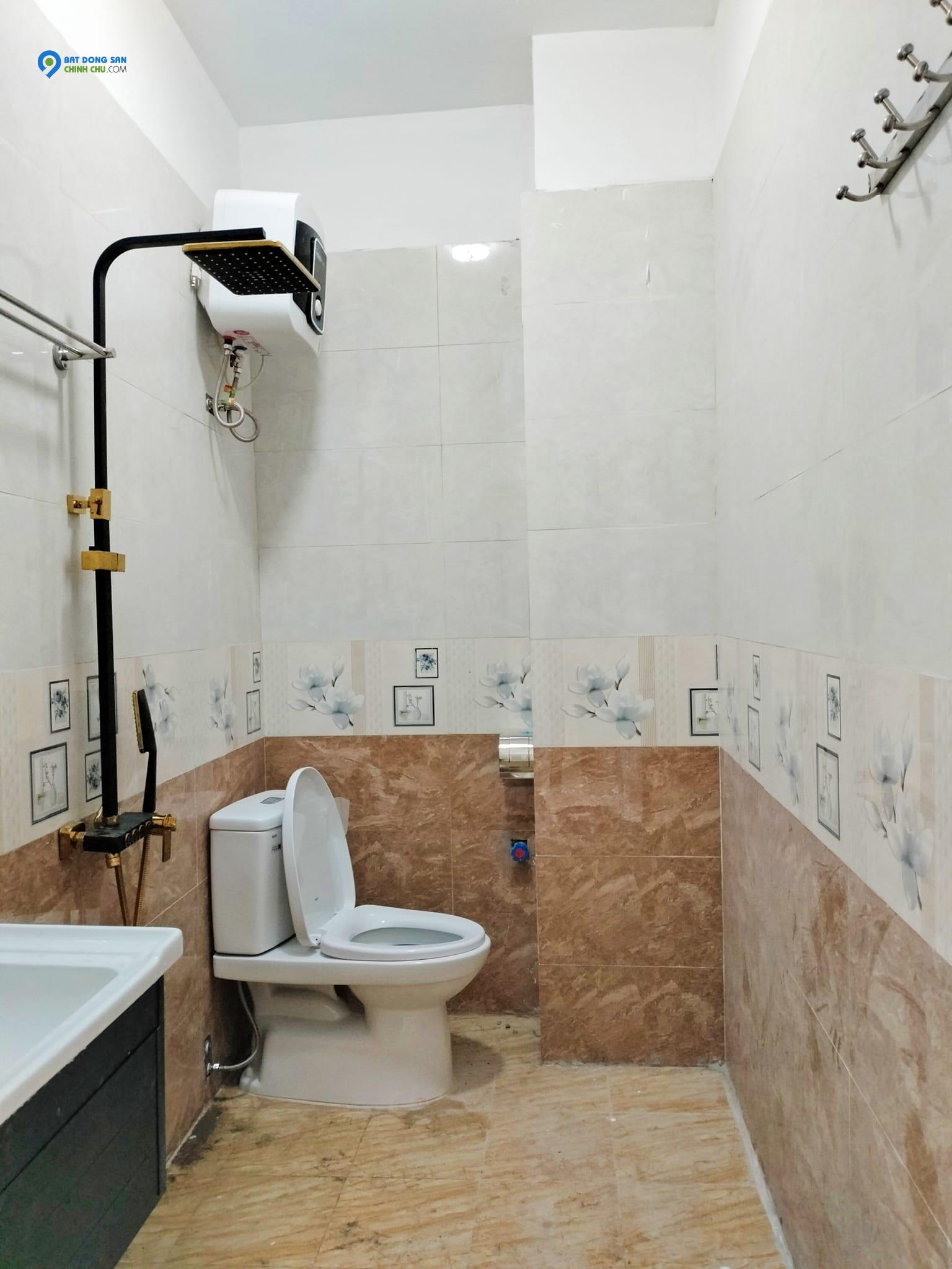 HOT!!! Bán nhà phố Đội Nhân gần Hoàng Hoa Thám DT 37m2, DTSD 45m2x5T, Mặt tiền 3.9m, 3 mặt thoáng, Giá 7.2 tỷ