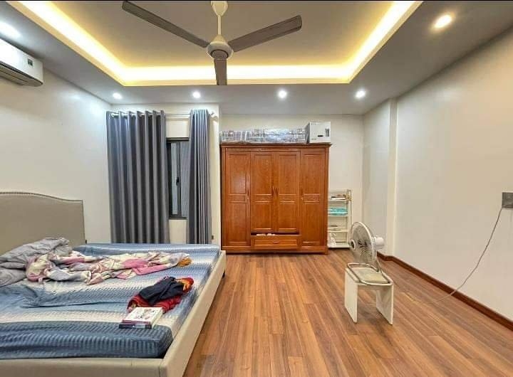 Hồ Tùng Mậu - 40m2-giá hơn 4 tỷ-ngõ ba gác tránh nhau-ô tô gần -tiện ích xung quang không thiếu gì