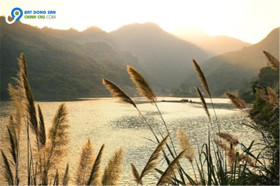 Hòa Bình: Từ Top Điểm Đến Thế Giới Đến Biểu Tượng Nghỉ Dưỡng Mới - Cơ Hội Không Thể Bỏ Lỡ!