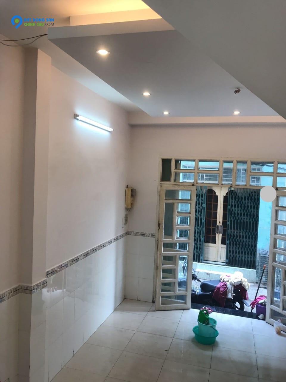 LIỀN KỀ SAIGON PEARL – VÕ DUY NINH ĐƯỜNG TRƯỚC NHÀ 4M – 43M2 – NGANG 4.2M – 3 TẦNG – ĐANG CHO THUÊ 12TR – CHỈ 6.3 TỶ