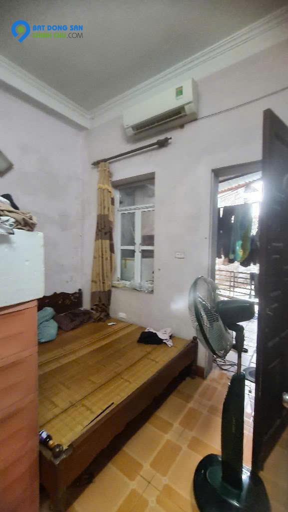 LÔ GÓC - Ô TÔ ĐỖ - NHÀ DÂN XÂY NHỈNH 6 TỶ AC ĐẦU TƯ CỬA RA ỔN ĐỊNH KHU VỰC PHÁT TRIỂN MẠNH