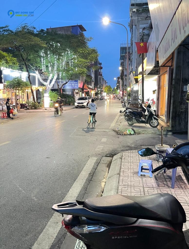 MẶT PHỐ HOÀNG NHƯ TIẾP 27 tỷ 100m MẶT TIỀN 8m,VỈA HÈ KINH DOANH,LONG BIÊN