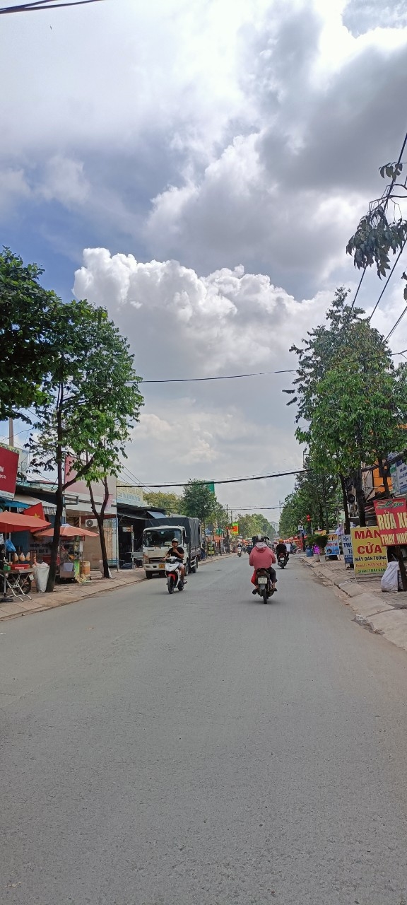 MẶT TIỀN KINH DOANH ĐA NGÀNH, NGAY TL10 THÔNG TRẦN VĂN GIÀU, GẦN CHỢ BÀ HOM, SỔ VUÔNG A4, NHÀ RẤT MỚI 3TẦNG 66M2 NHỈNH 4TỶ.