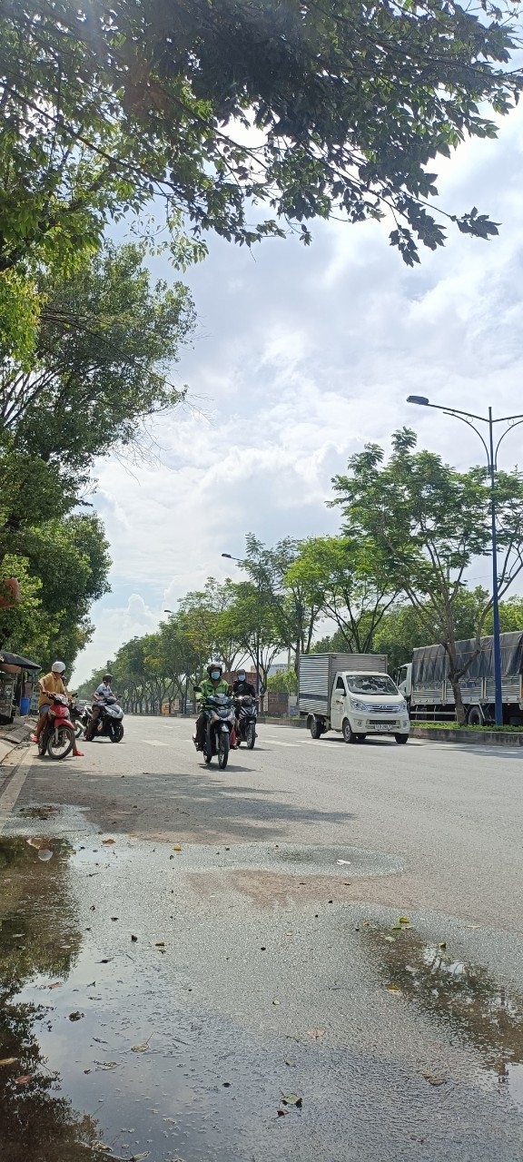 MẶT TIỀN KINH DOANH ĐA NGÀNH, NGAY TL10 THÔNG TRẦN VĂN GIÀU, GẦN CHỢ BÀ HOM, SỔ VUÔNG A4, NHÀ RẤT MỚI 3TẦNG 66M2 NHỈNH 4TỶ.