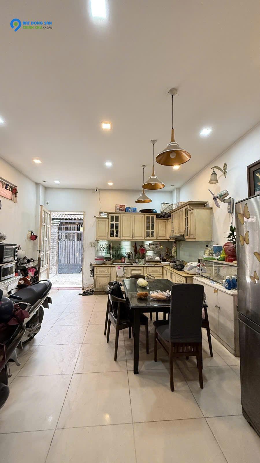 MẶT TIỀN KINH DOANH - TRƯỜNG CHINH  DT: 97M2 ( 4,5 X 21,5 ) - 4 TẦNG - 4PN - 5WC