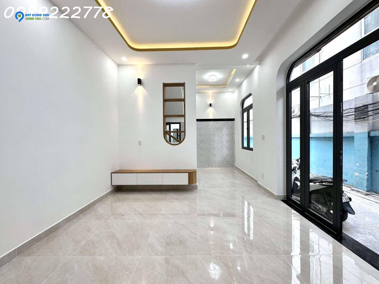 MẶT TIỀN thụt TRẦN QUANG KHẢI- ĐẸP 3 TẦNG - TẶNG NỘI THẤT CƠ BẢN - Ô TÔ TỚI CỬA.