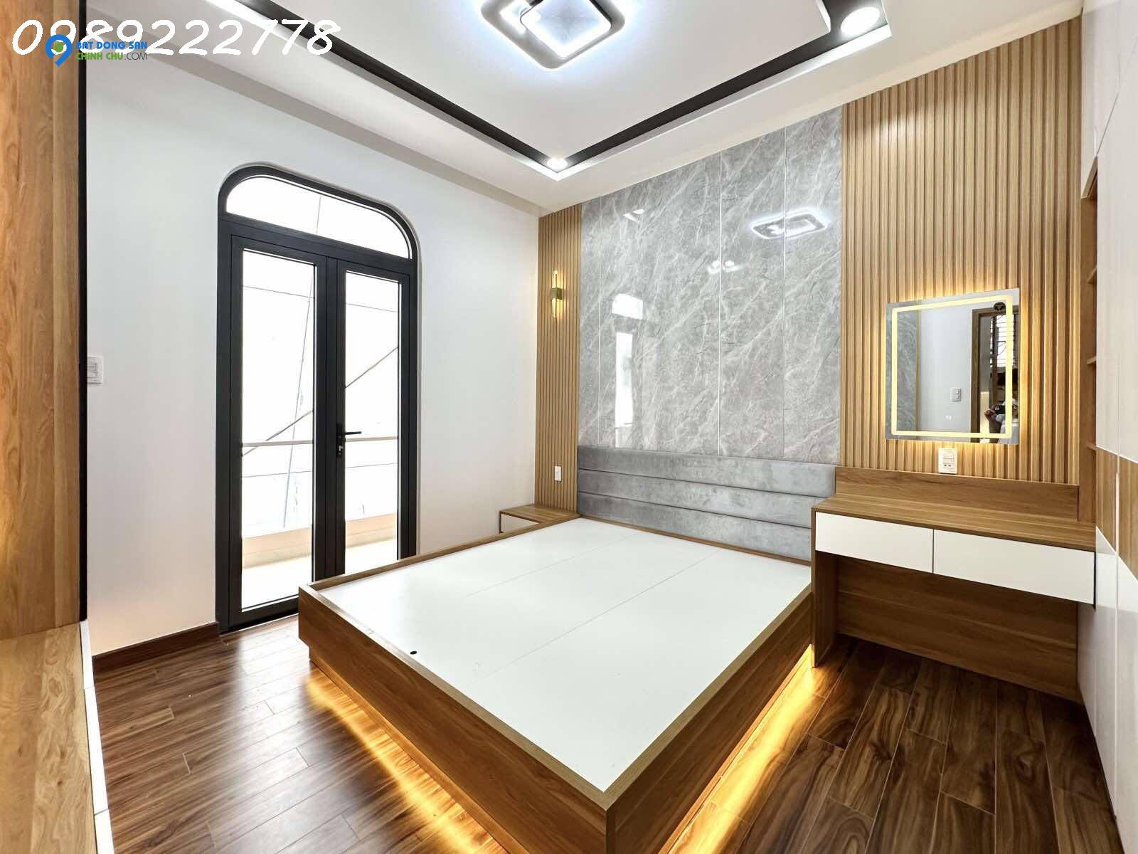 MẶT TIỀN thụt TRẦN QUANG KHẢI- ĐẸP 3 TẦNG - TẶNG NỘI THẤT CƠ BẢN - Ô TÔ TỚI CỬA.
