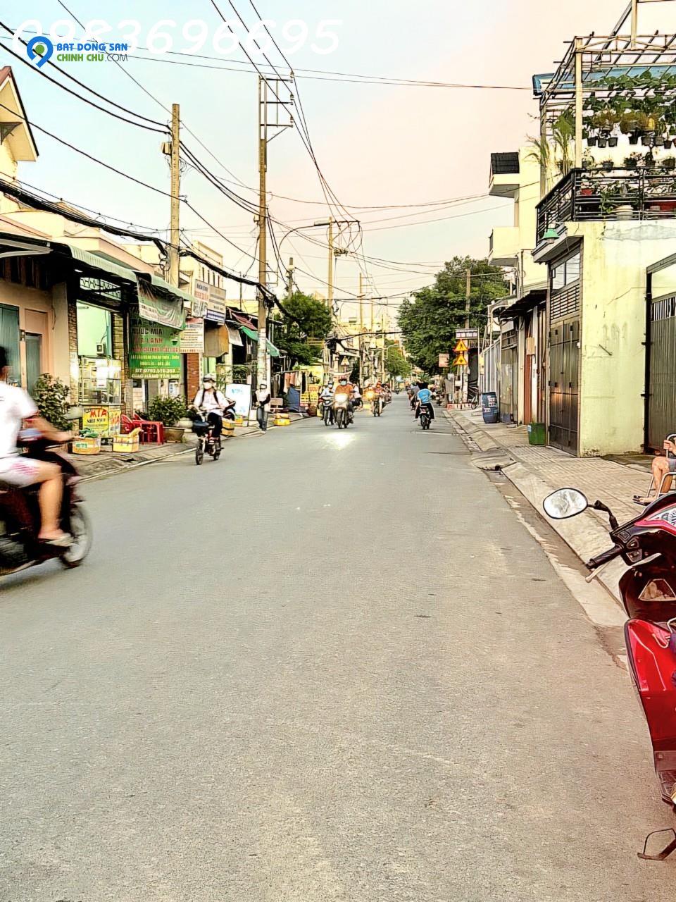 NHÀ ĐẸP BÌNH TÂN NGAY AEON MAIL 4*17 m,1 TRỆT 3 LẦU SÂN THƯỢNG GIÁ CHỈ 5.TỶ NHỈNH