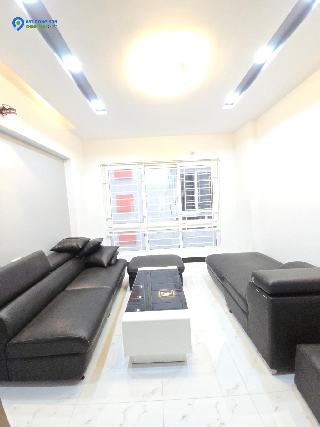 NHÀ ĐẸP NGÃ TƯ SỞ - 5 TẦNG MỚI Ở NGAY Ô TÔ GẦN HƠN 6 TỶ