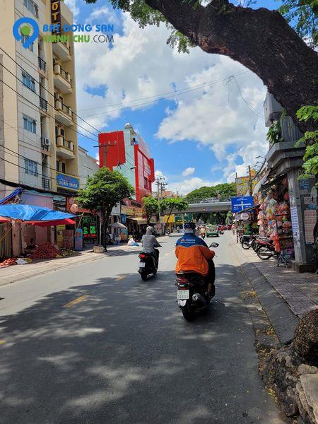 NHÀ ĐẸP TRUNG TÂM - MẶT TIỀN CHUẨN - SỔ VUÔNG - GIÁ TỐT - CHỐT GẤP.