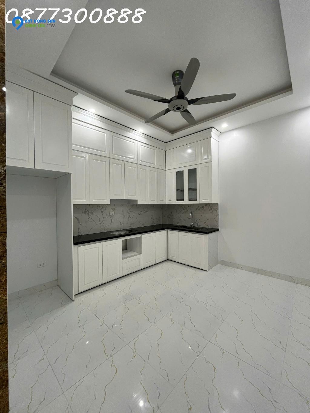 NHÀ LA KHÊ 7 TỶ 45M, NGÕ THÔNG, OTO, THANG MÁY NHẬP KHẨU
