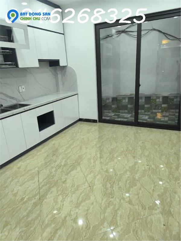 NHÀ MỚI GẦN LINH ĐÀM - THANG MÁY CHẠY VÙ VÙ - Ô TÔ VÀO NHÀ - KINH DOANH ĐỈNH - VÀI BƯỚC RA MẶT PHỐ