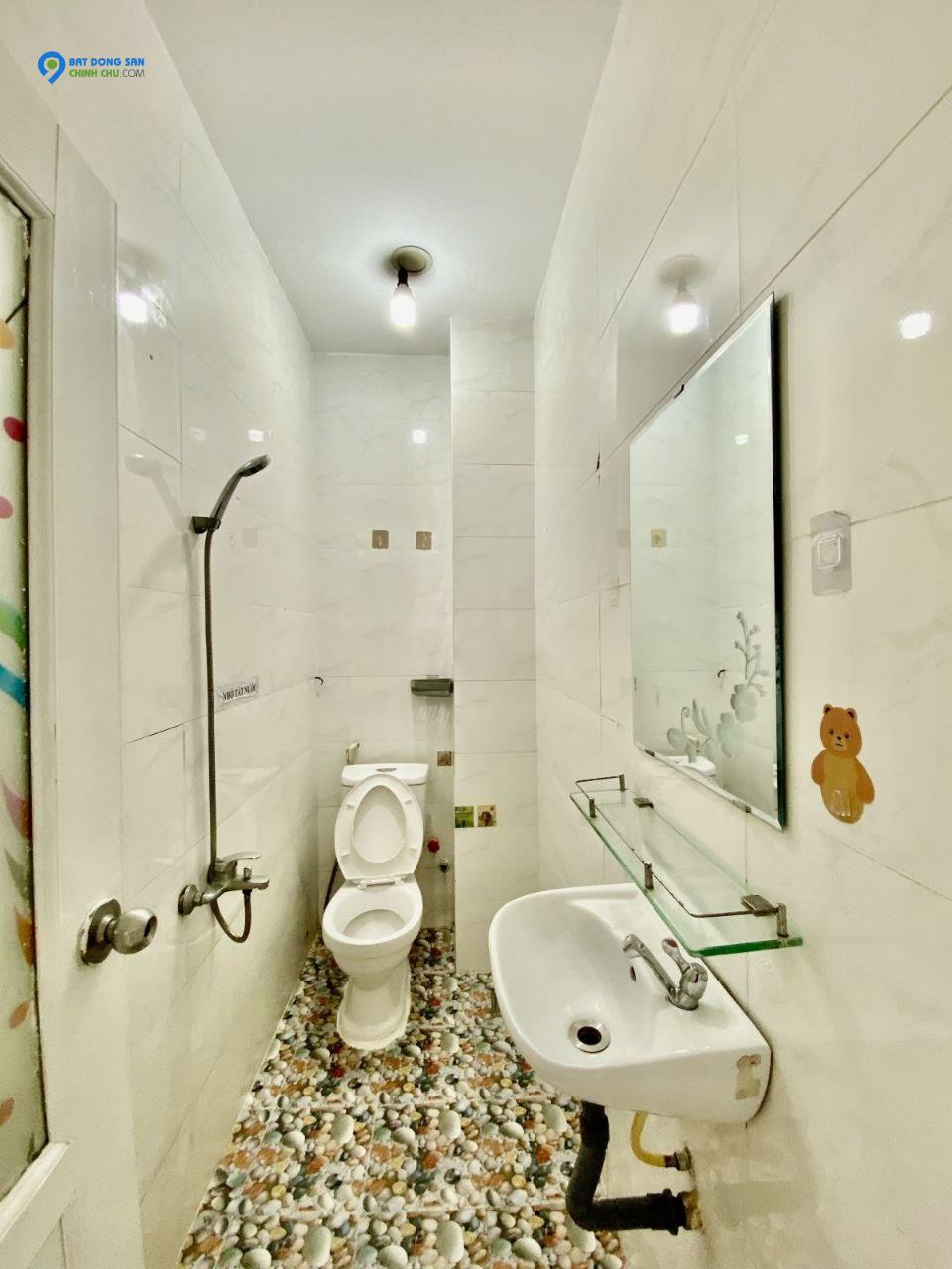 NHÀ MỚI LÊ VĂN QUỚI - BÌNH TÂN - 36M2 - 3 TẦNG BTCT 3PN 3WC - GIÁ 4.5 TỶ