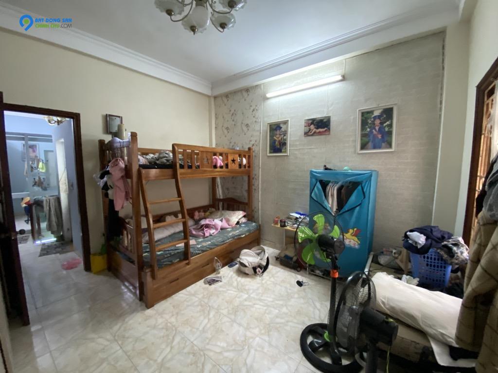 NHÀ TRUNG TÂM CẦU GIẤY GẦN PHỐ - VỊ TRÍ ĐẸP 50M RA PHỐ - NGÕ BA GÁC _ 5 TẦNG 6 NGỦ– 47M2 – 12 TỶ