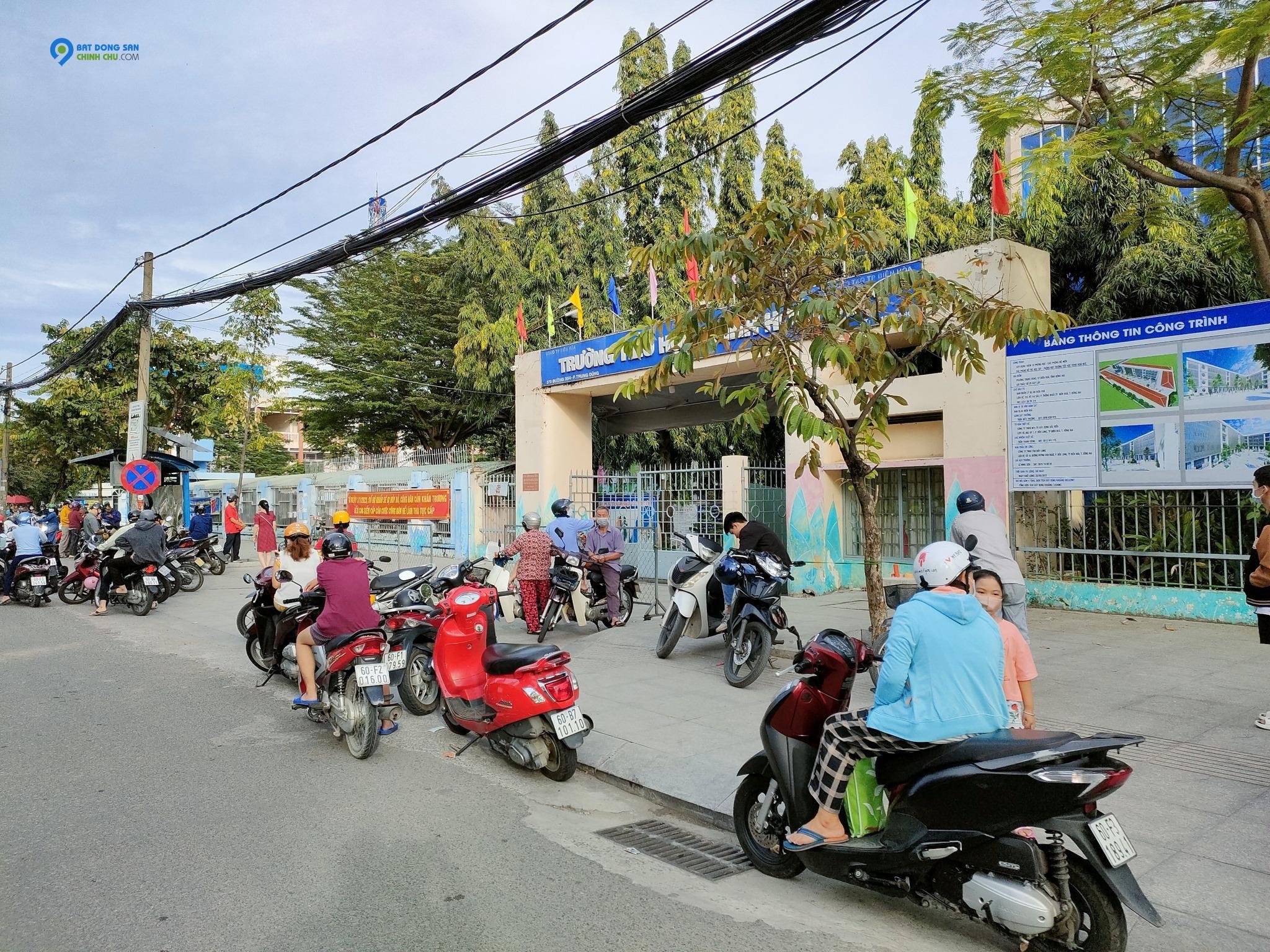 Ngân Hàng Thanh Lý lô đất vườn 6700m2 giá 385TR sát Quốc Lộ, gần chợ, dân cư dông.