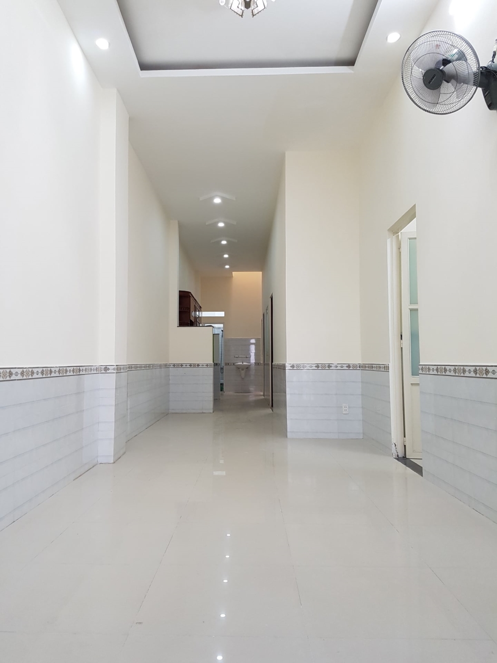 (Ngon quá) Tòa nhà cho thuê Vườn Lài, 75 tr/tháng, 4T, 190m2, 40 PN, chỉ 11 tỷ, 0967229394