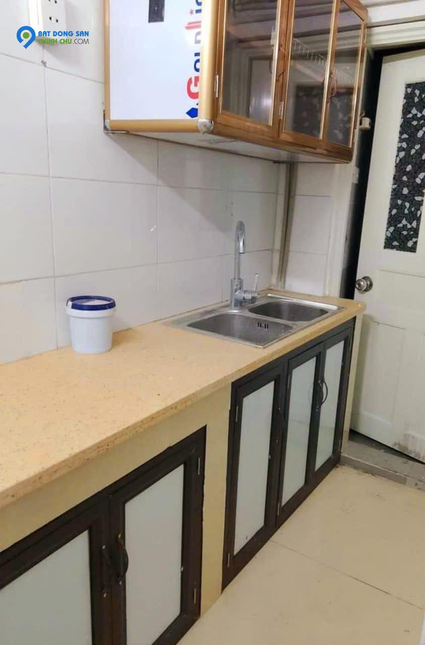 Nhà 20 m2, 3 tầng Hồng Mai, Hai bà Trưng, giá dưới 3 tỷ. 0902318197.