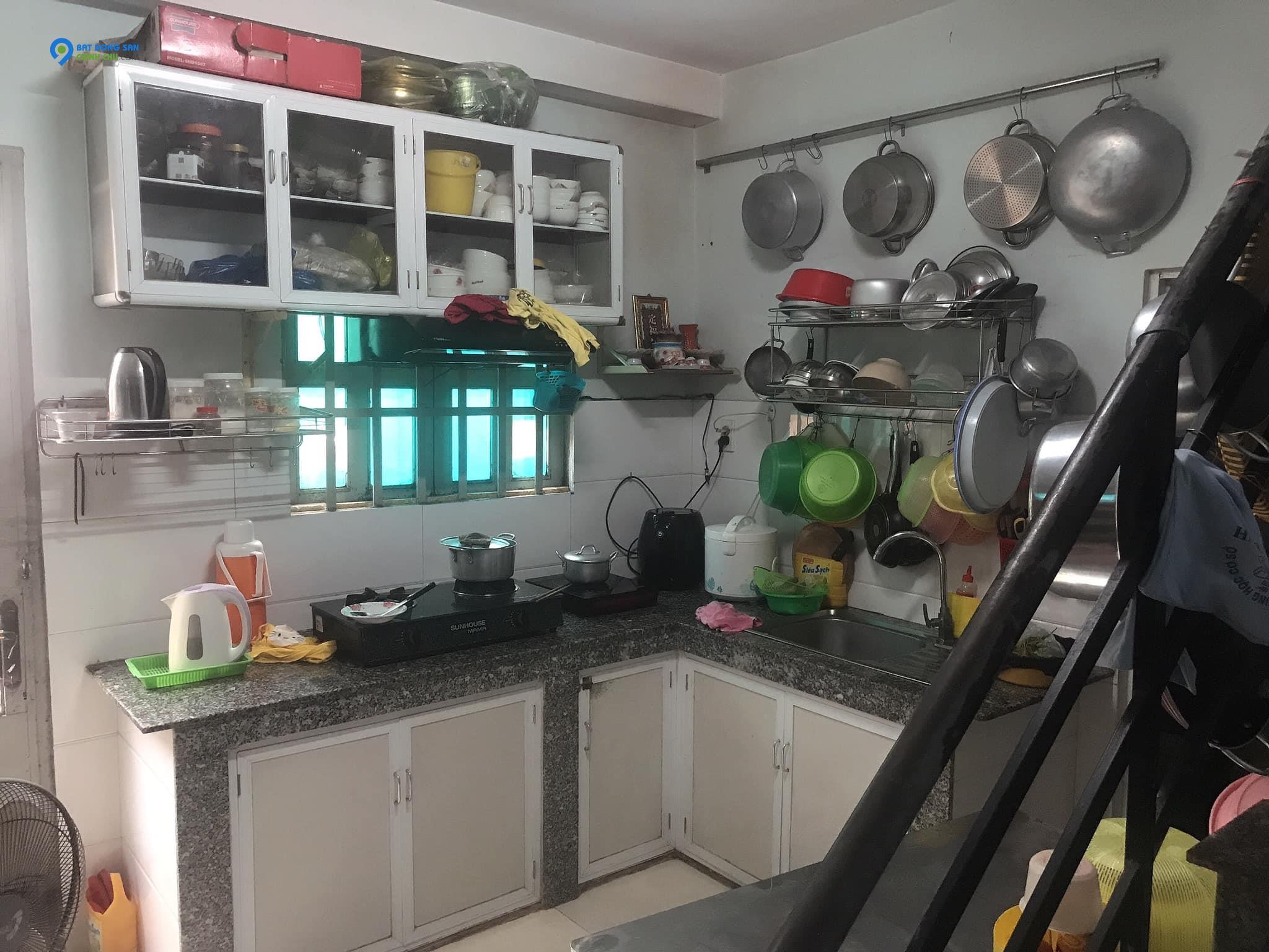 Nhà 3 Mặt Tiền, 82m2, Hẻm Thông, Ngã tư Bình Phước, Thủ Đức,chỉ hơn 4 tỷ, thương lượng.