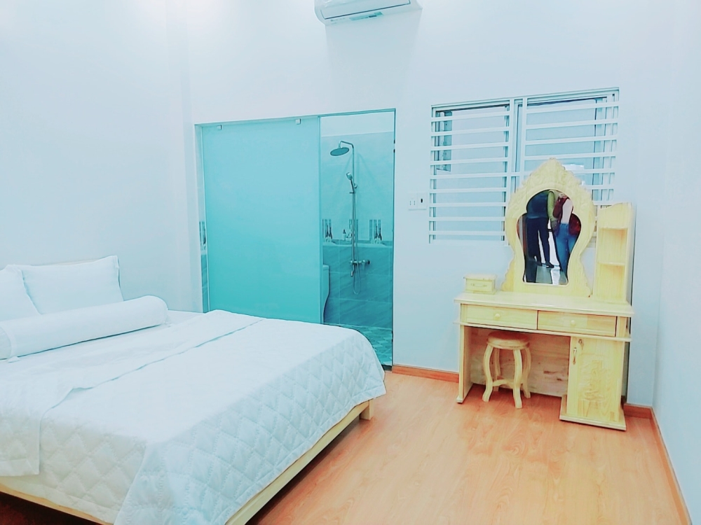 Nhà Đẹp 4 tầng Quận Tân Bình,248M2,Hẻm Ôtô 5m VàoNhà,tặng Full Nội Thất,Ngang 4m,Nhỉnh8 tỷ.