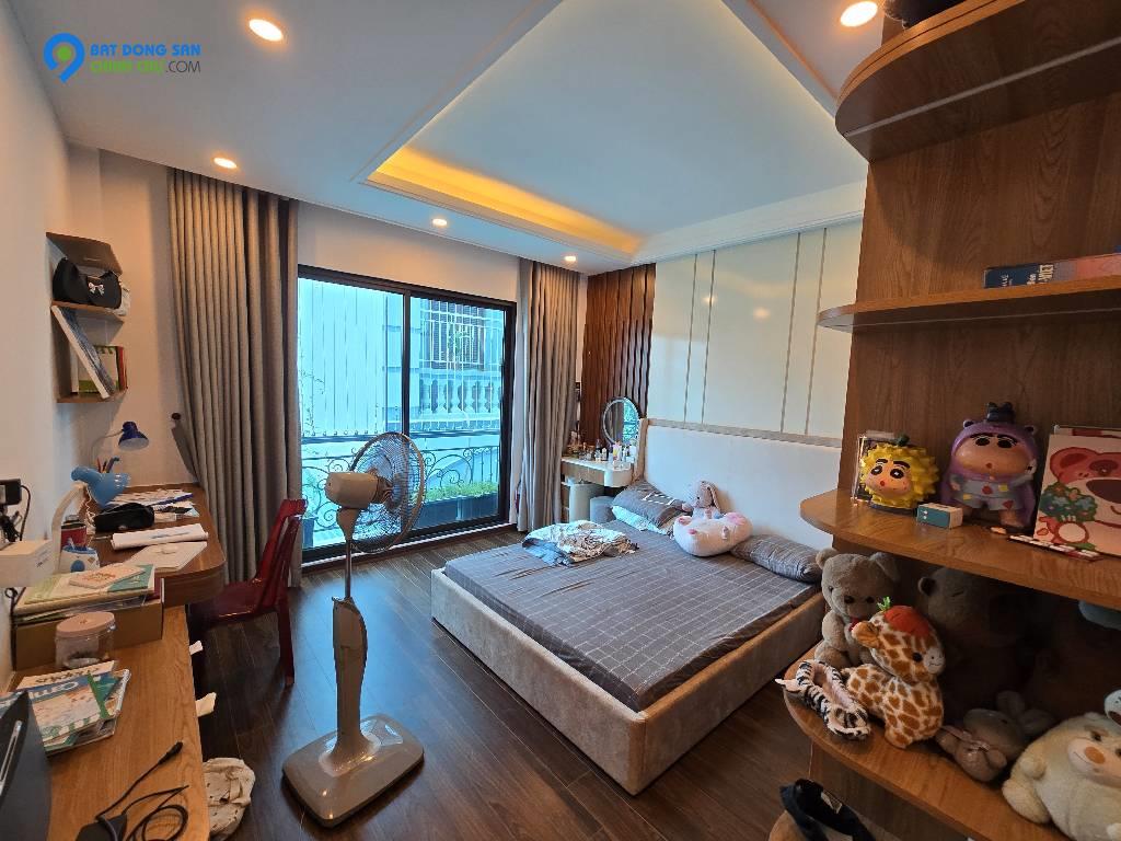 Nhà Mỹ Đình dân xây 35m2, 5 tầng, chào 6,5  tỷ có thương lượng