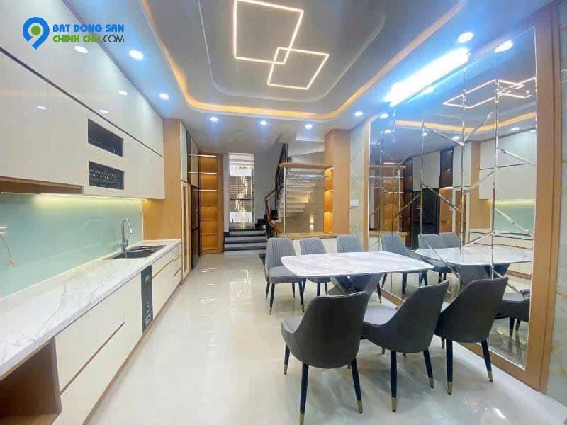 Nhà Nguyễn Thượng Hiền , P.6, HXH,82m2,3 tầng , 5 PN,PL Chuẩn