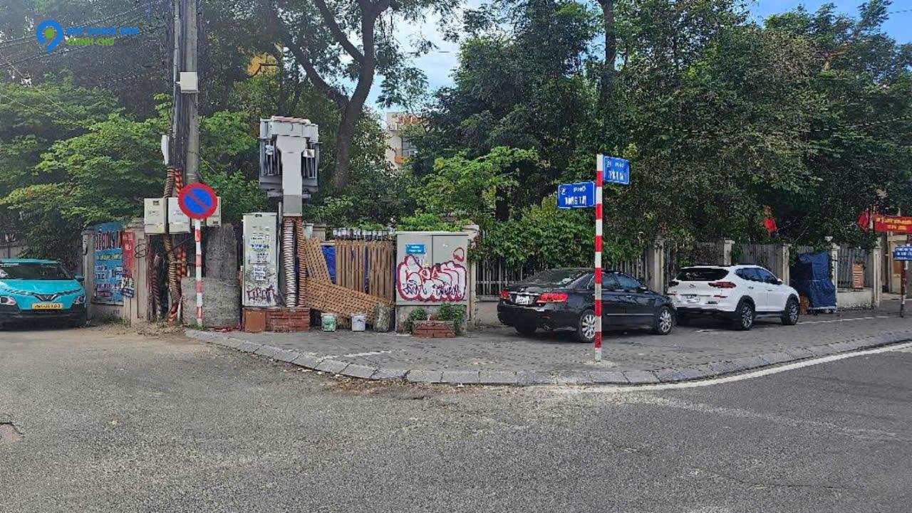 Nhà Trích Sài, 6 tầng thang máy, diện tích 43m, mặt. tiền 3m thoáng đẹp.