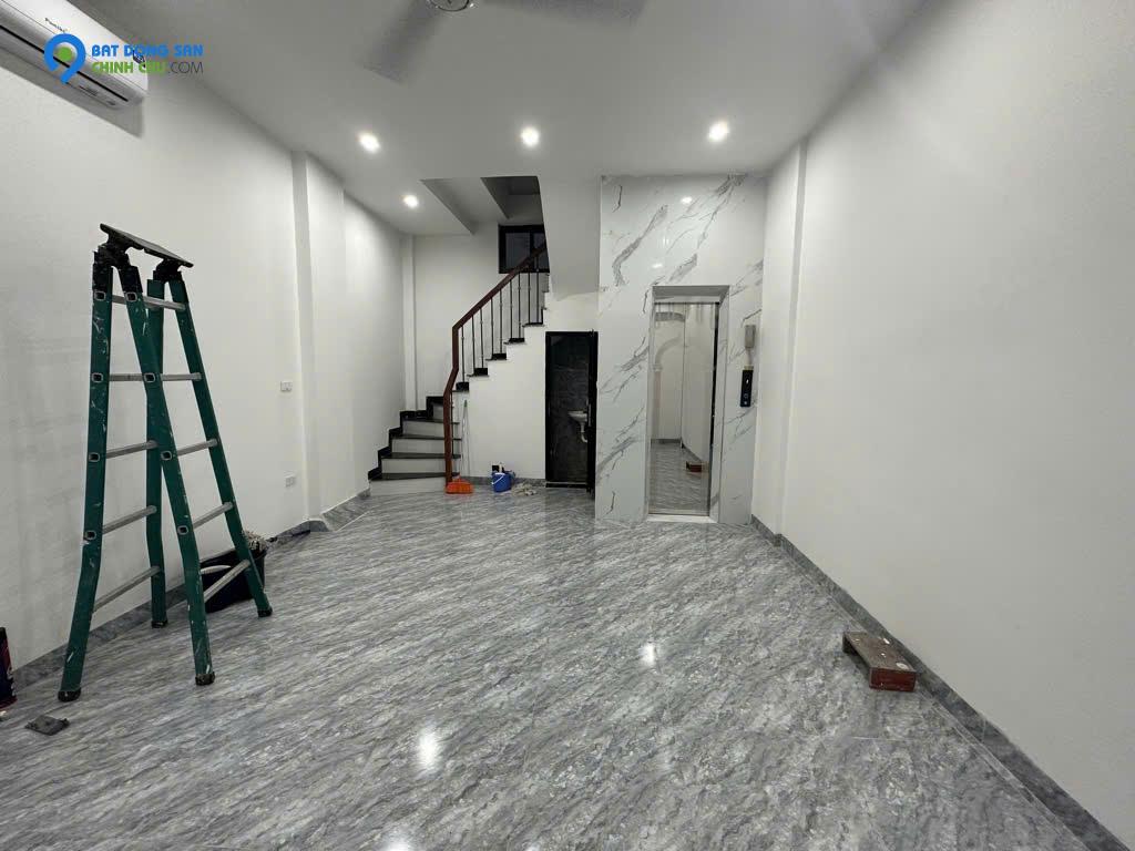 Nhà Tứ Liên - Tây Hồ - 5 tầng - thang máy - chuẩn công năng, về ở luôn giá 9,4 tỷ