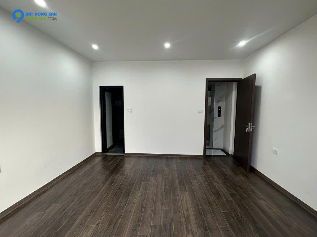Nhà Tứ Liên - Tây Hồ - 5 tầng - thang máy - chuẩn công năng, về ở luôn giá 9,4 tỷ