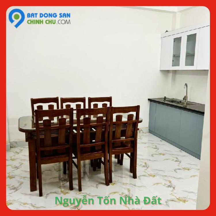 Nhà Đẹp  Ngõ 262  Phố  NGUYỄN TRÃI - LÔ GÓC 48m2 x 4T x MT4 x  7,75 Tỷ LH 082.996.828