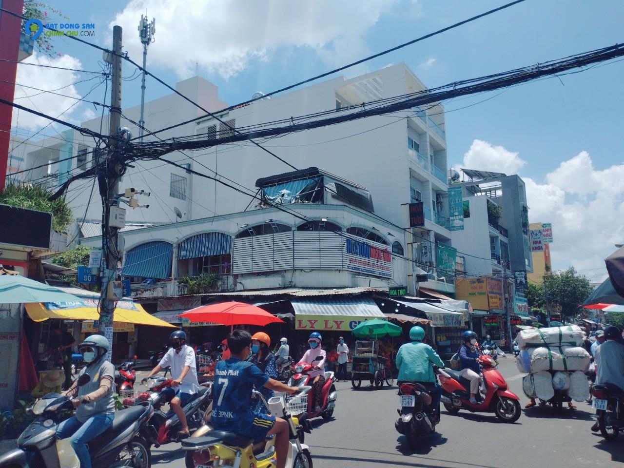 Nhà bán Lô góc Đường Số 15, Giá 57 tỷ, 8.6 x 20m,Phường Tân Kiểng, Quận 7.