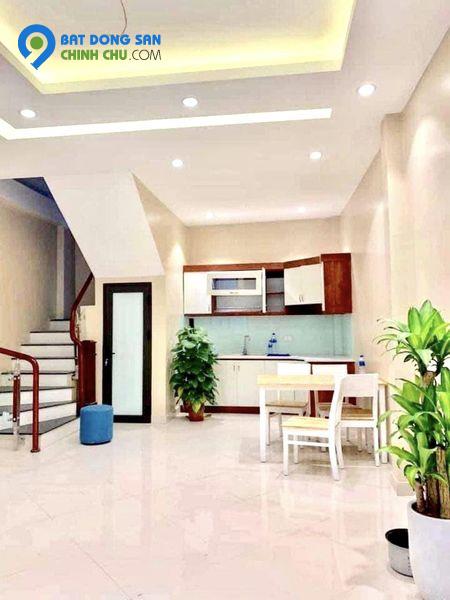 Nhà đẹp Nguyễn Lương Bằng 40m Ô Tô - 2 Thoáng - Kinh Doanh Đỉnh 4.6 Tỷ