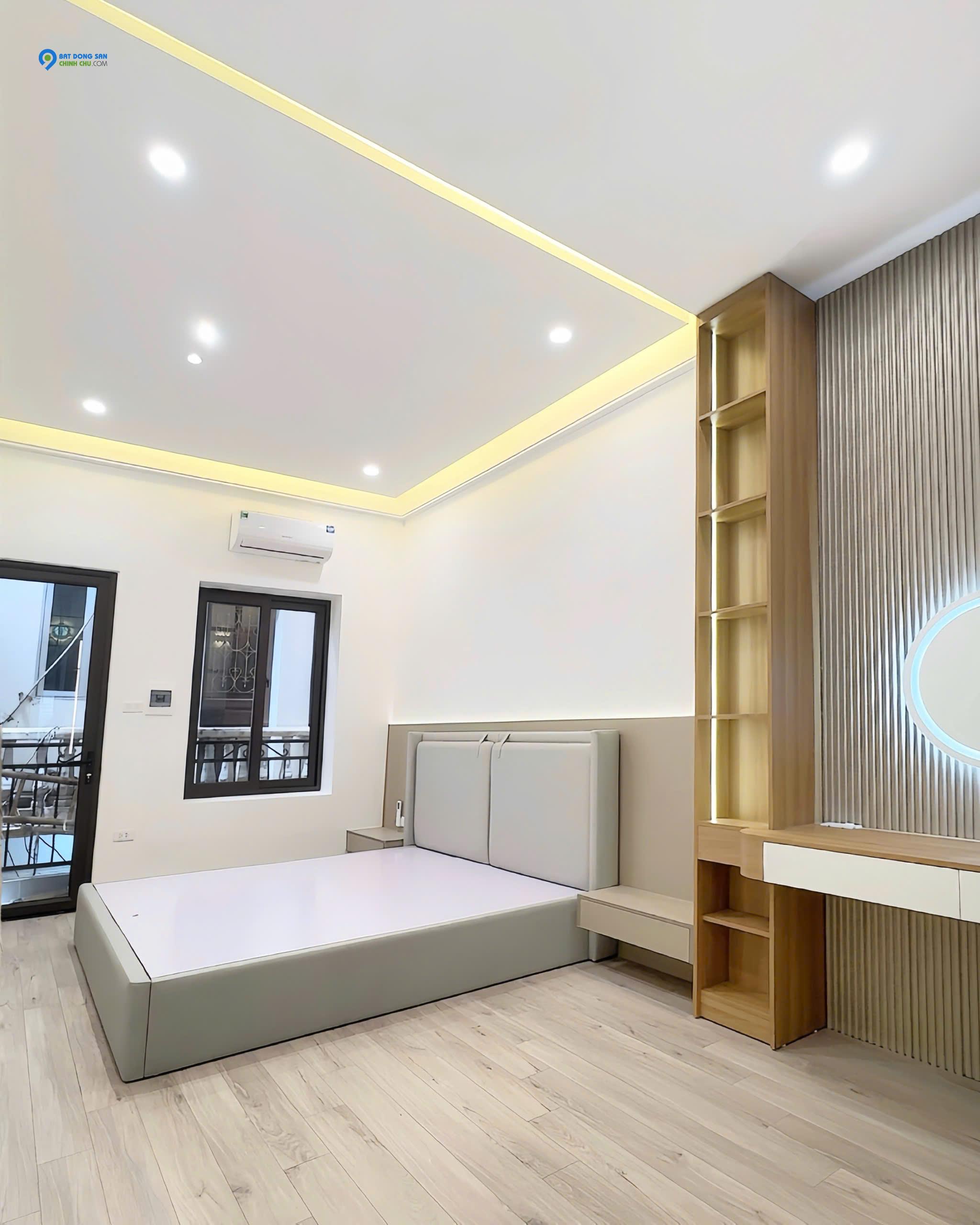 Nhà đẹp hai mặt ngõ Tôn Đức Thắng, 30m2, 6.1 tỷ, nhà xây tâm huyết, thiết kế hiện đại, khu vực trung tâm nhiều tiện tích.
