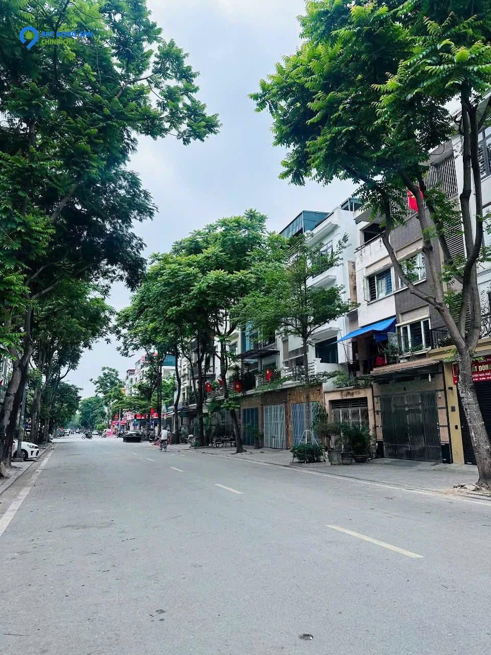 Nhà mặt phố Yên Sở, Hoàng Mai, Ô tô tránh thông các ngả, kinh doanh gì cũng thắng, 100m2, 13.5 Tỷ