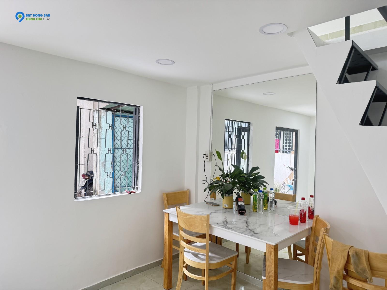 Nhà nhỏ Linh Xuân Thủ Đức giá 1.8 tỷ, hẻm xe hơi, sổ riêng