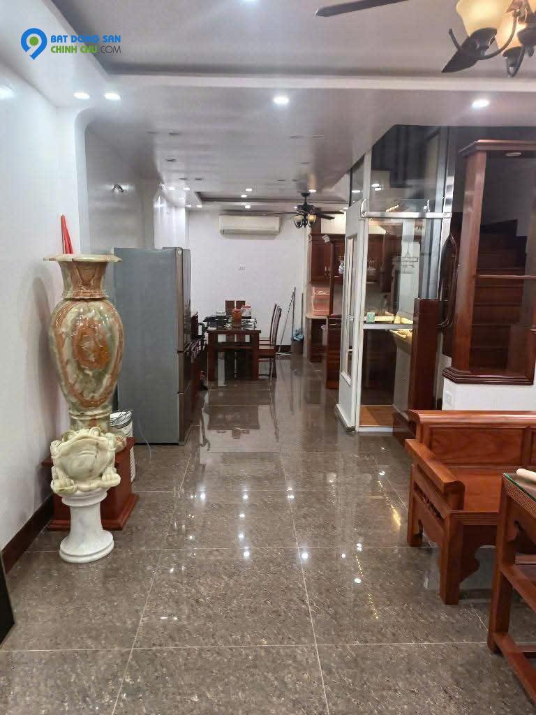 PHÂN LÔ Ô TÔ TRÁNH -NGÕ THÔNG VÒNG QUANH - THANG MÁY -KINH DOANH. LH 0904684381