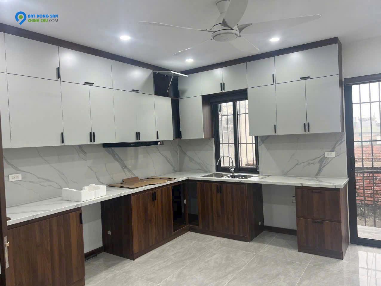 PHÂN LÔ VỈA HÈ – KĐT VĂN PHÚ – OTO TRÁNH – GARA – THANG MÁY – KINH DOANH ĐỈNH giá nhỉnh 24 tỷ