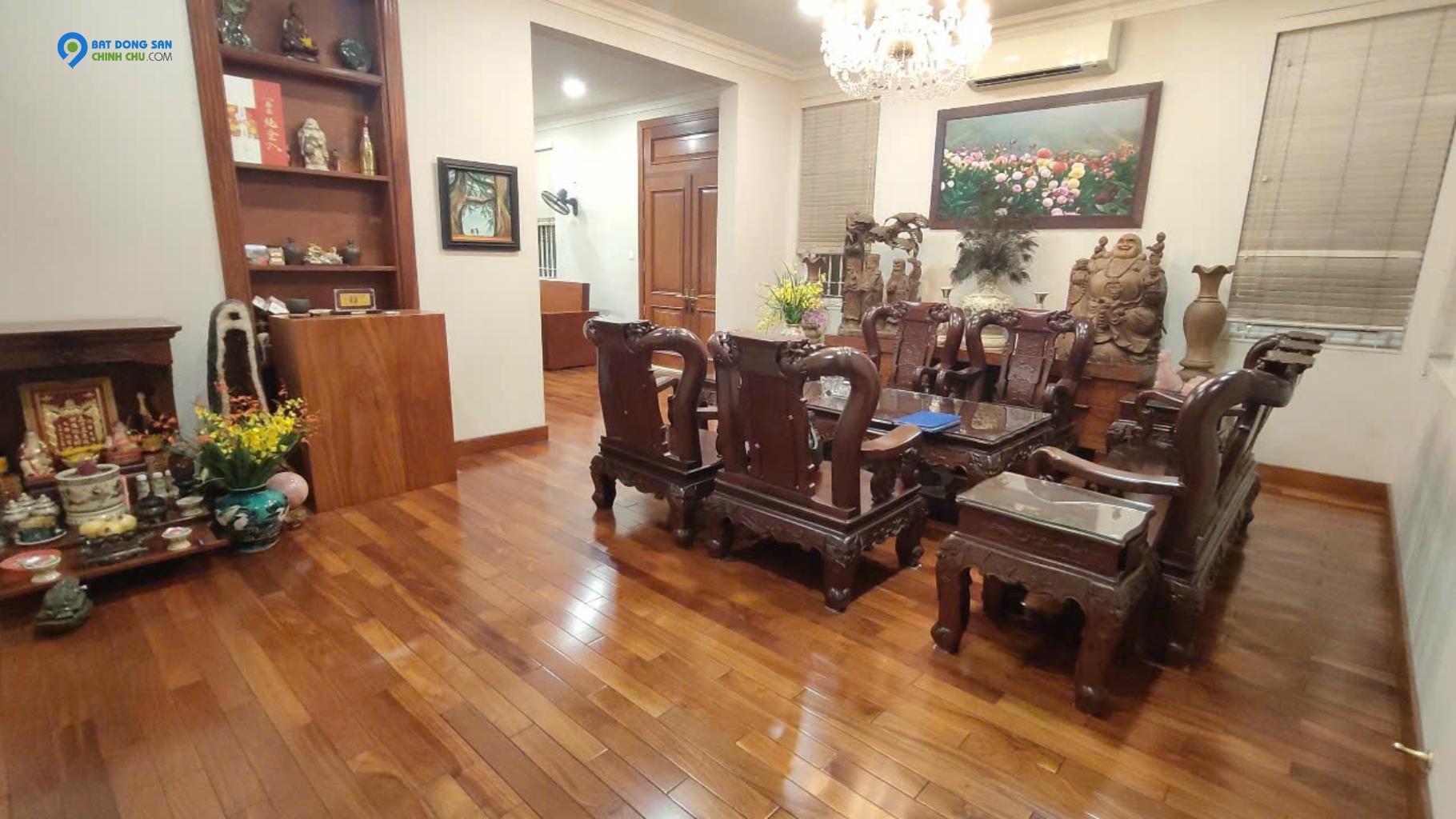 SIÊU PHẨM BIỆT THỰ MẶT TIỀN ĐẲNG CẤP – DUY NHẤT MỘT CĂN NGAY TRUNG TÂM QUẬN 1