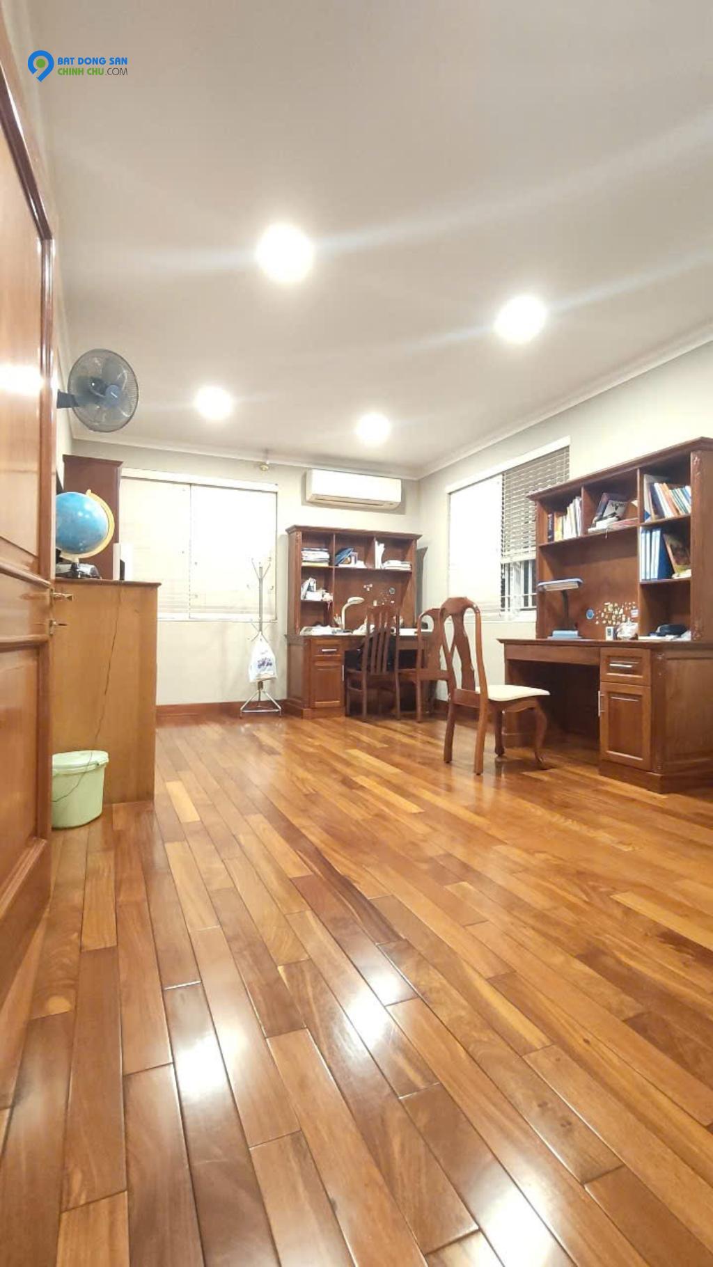 SIÊU PHẨM BIỆT THỰ MẶT TIỀN ĐẲNG CẤP – DUY NHẤT MỘT CĂN NGAY TRUNG TÂM QUẬN 1