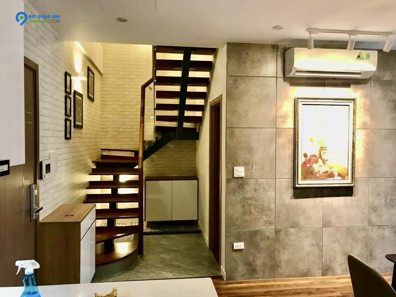 [Siêu Phẩm] Căn hộ Duplex full NT Châu Âu, Ban Công Đông - Nam, Có Chỗ Để Ô Tô - Tin Thật Không Ảo