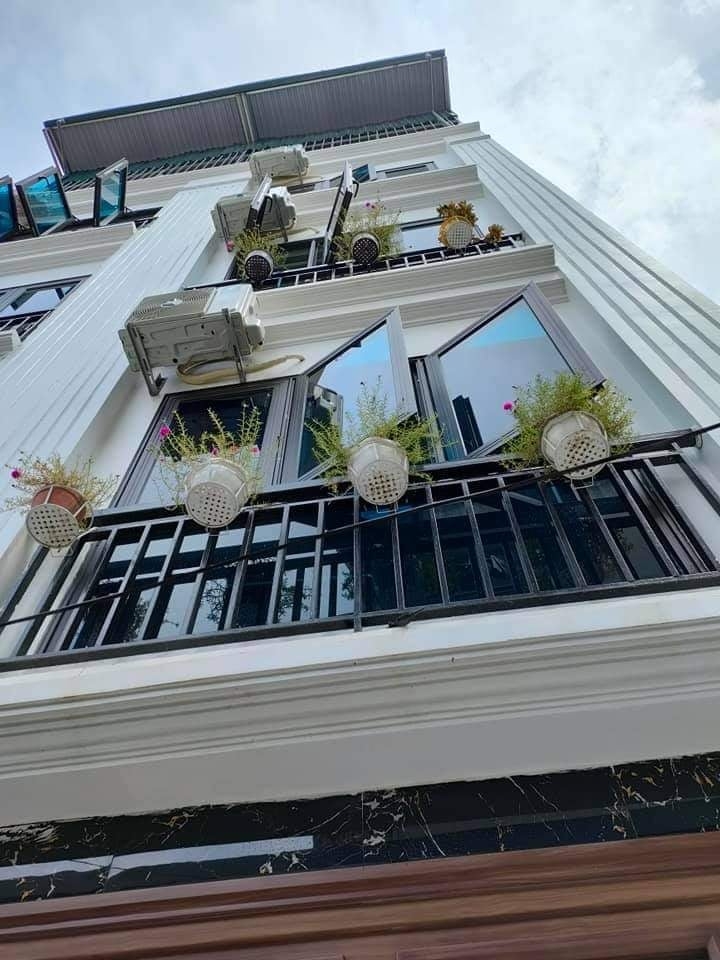 Siêu phẩm Mễ Trì 80m2 x 9 tầng nhỉnh 15 tỷ - 15 phòng full đồ Doanh thu 60tr/ tháng - Ôtô đỗ tránh nhau.