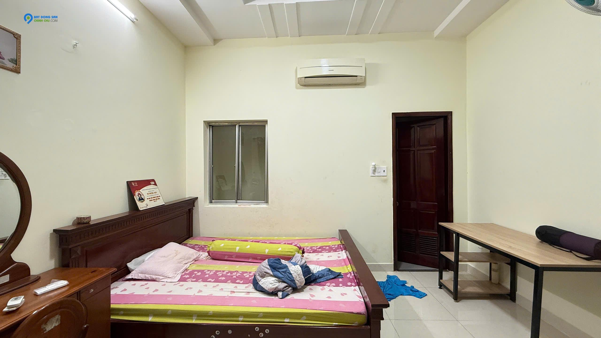 TÂN KỲ TÂN QUÝ  DT: 60M2 ( 4 X 16 ) 4 TẦNG - 4PN - HẺM XE HƠI - SỔ VUÔNG VỨC - HOÀN CÔNG ĐẦY ĐỦ